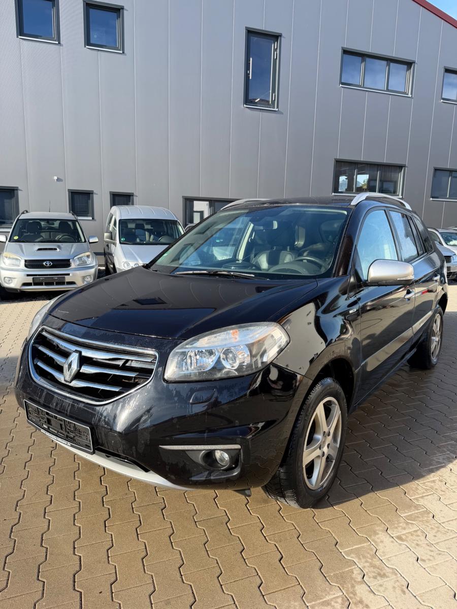 Renault Koleos 2012 — rear view