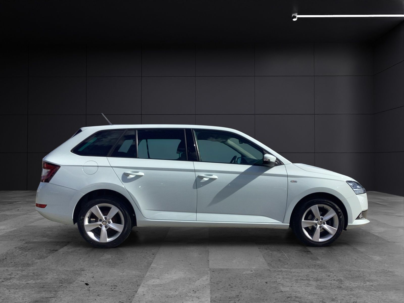 Fahrzeugabbildung SKODA Fabia Combi TSI Soleil LED Navi ACC RFK SHZ