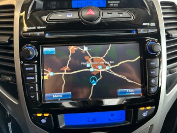Hyundai ix20*TÜVSERVICE:NEU*SitzLenkradHZ*NAV*TEMPO*PD