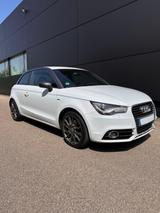 Audi A1 2.0 TDI S line/Xenon/Tempomat/Kupplung neu - Audi A1 mit Diesel-Antrieb: Kleinwagen, 2.0
