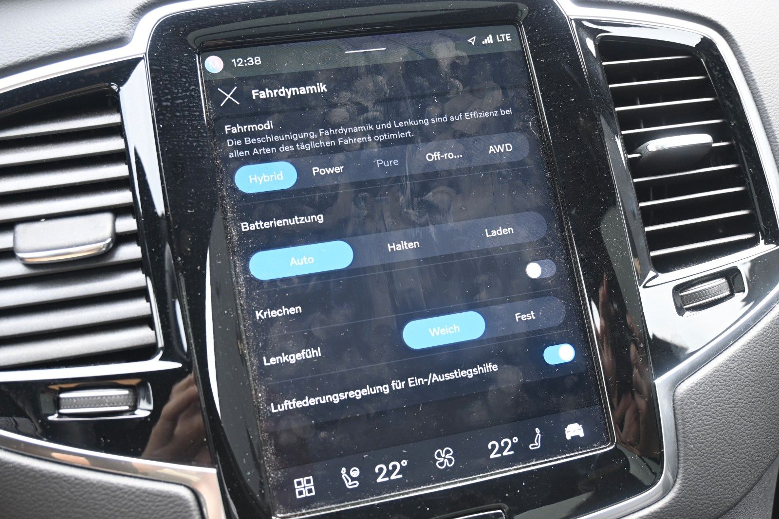 Fahrzeugabbildung Volvo XC90 T8 AWD Ultra Dark Recharge Plug-In Hybrid