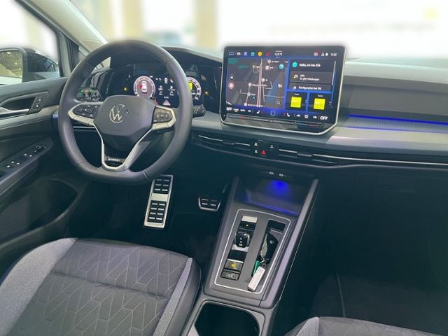 Fahrzeugabbildung Volkswagen Golf 1.5 eTSI DSG ENERGY NAVI GJR LED KAMERA