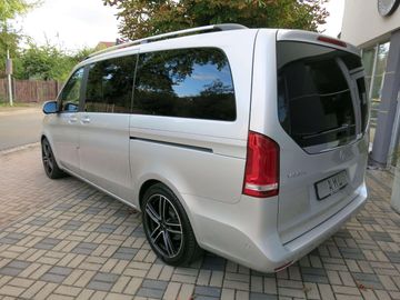 Mercedes V 220 - 7