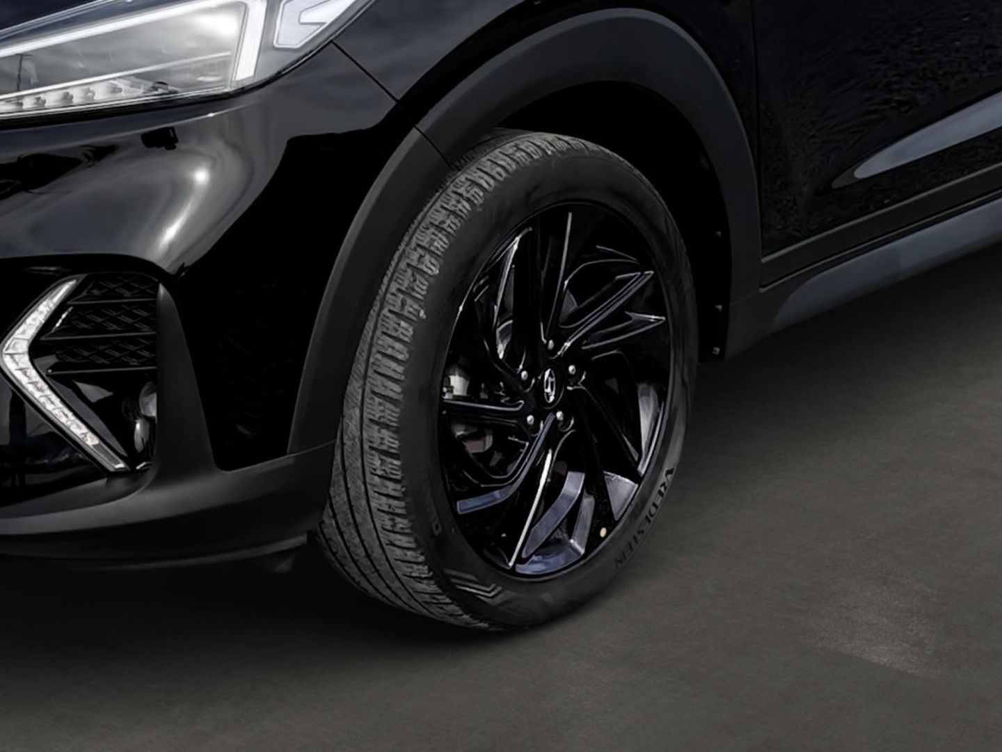 Fahrzeugabbildung Hyundai Tucson 1.6T 4WD N-Line AHK Navi Panoramadach LED