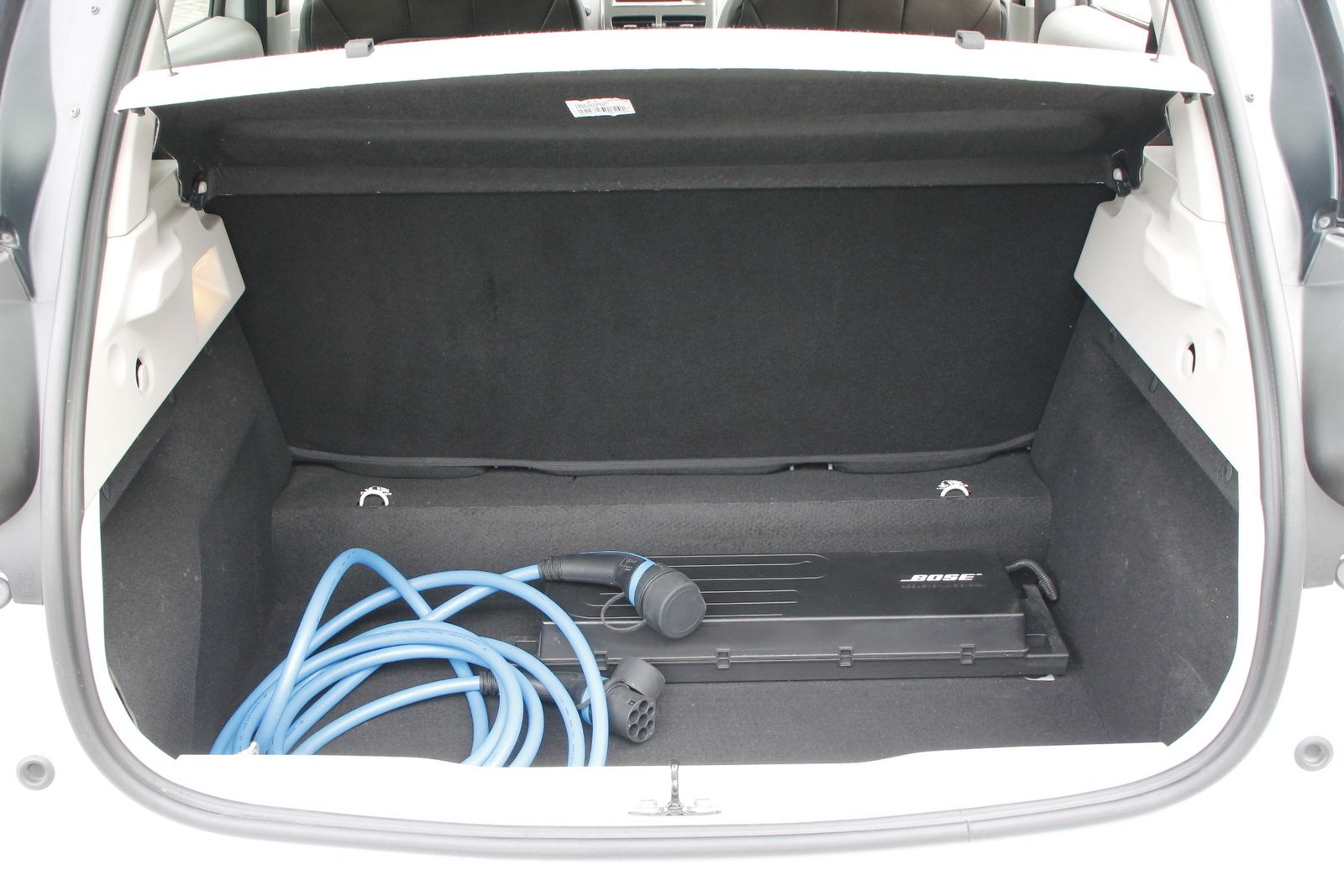 Fahrzeugabbildung Renault ZOE LIFE Batteriemiete Option auf BOSE-Paket