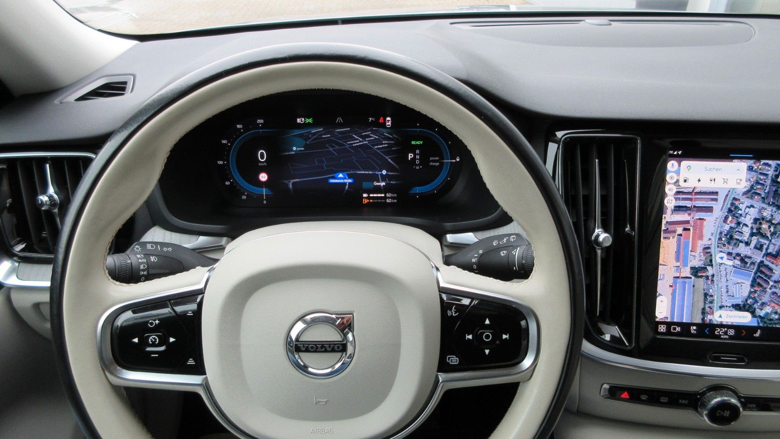 Fahrzeugabbildung Volvo V60 T8 Plus Bright | AHK |