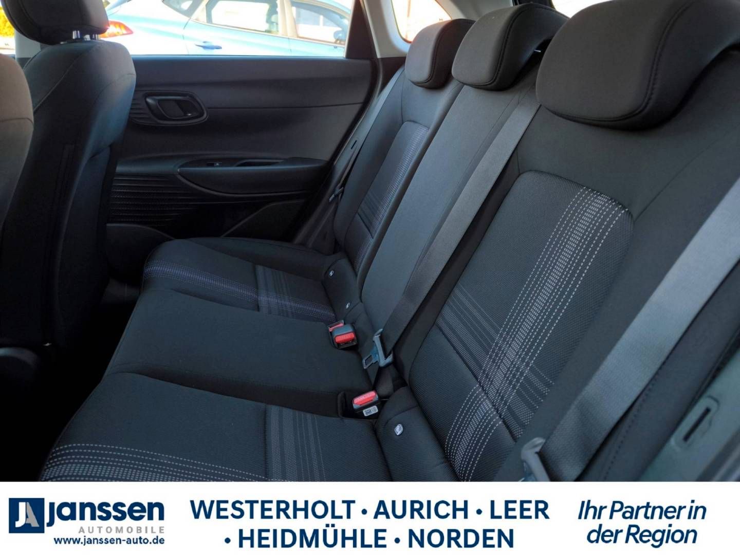 Fahrzeugabbildung Hyundai i20 Select, Funktionspaket/PDC hinten/Navi/Rück