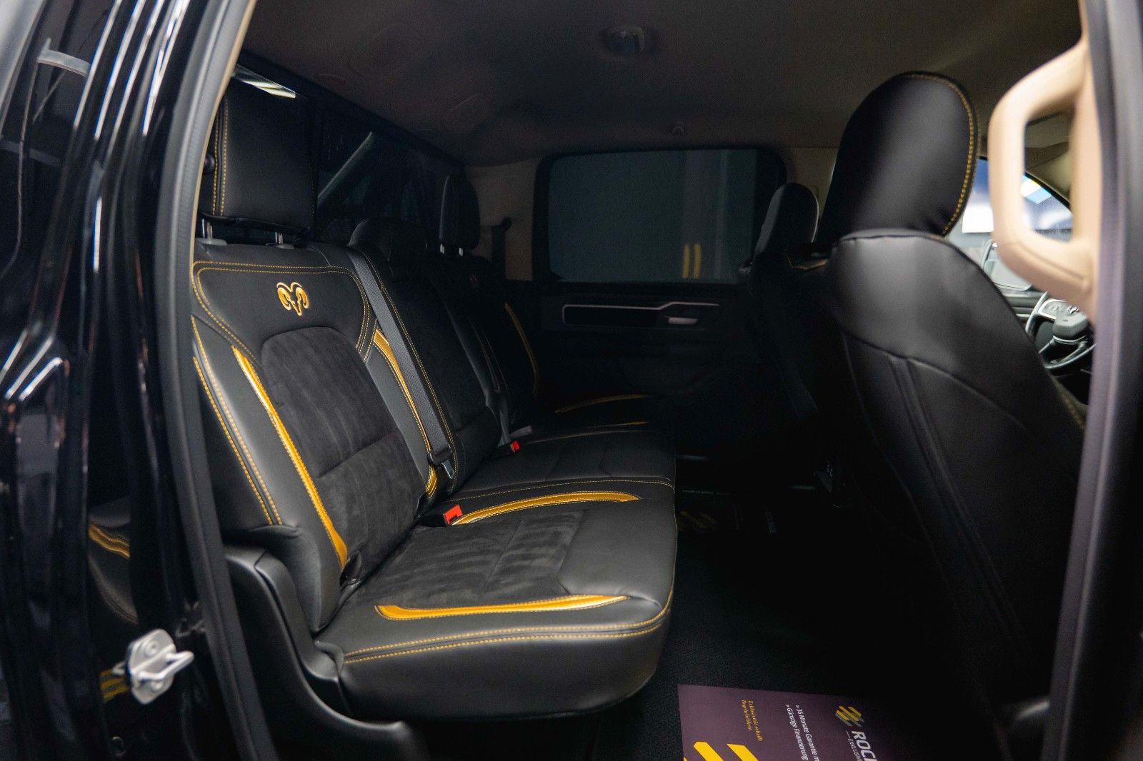 Fahrzeugabbildung Dodge RAM 5.7 V8 HEMI 4x4 OFFROAD Night GOLD EDITION