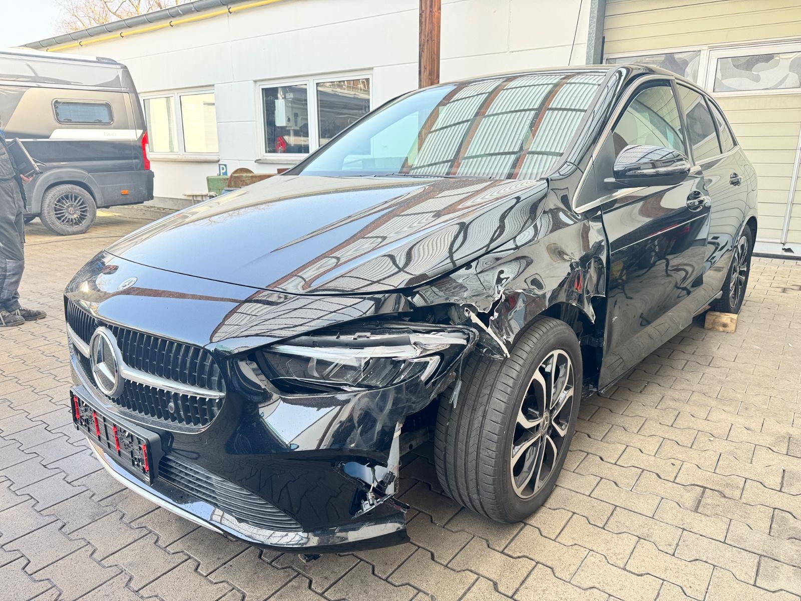 Mercedes-Benz B 180 d Progressive Automatik