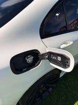 Mercedes-Benz C 300 Mit CARVERTICAL Bericht  - weiße Mercedes-Benz C 300