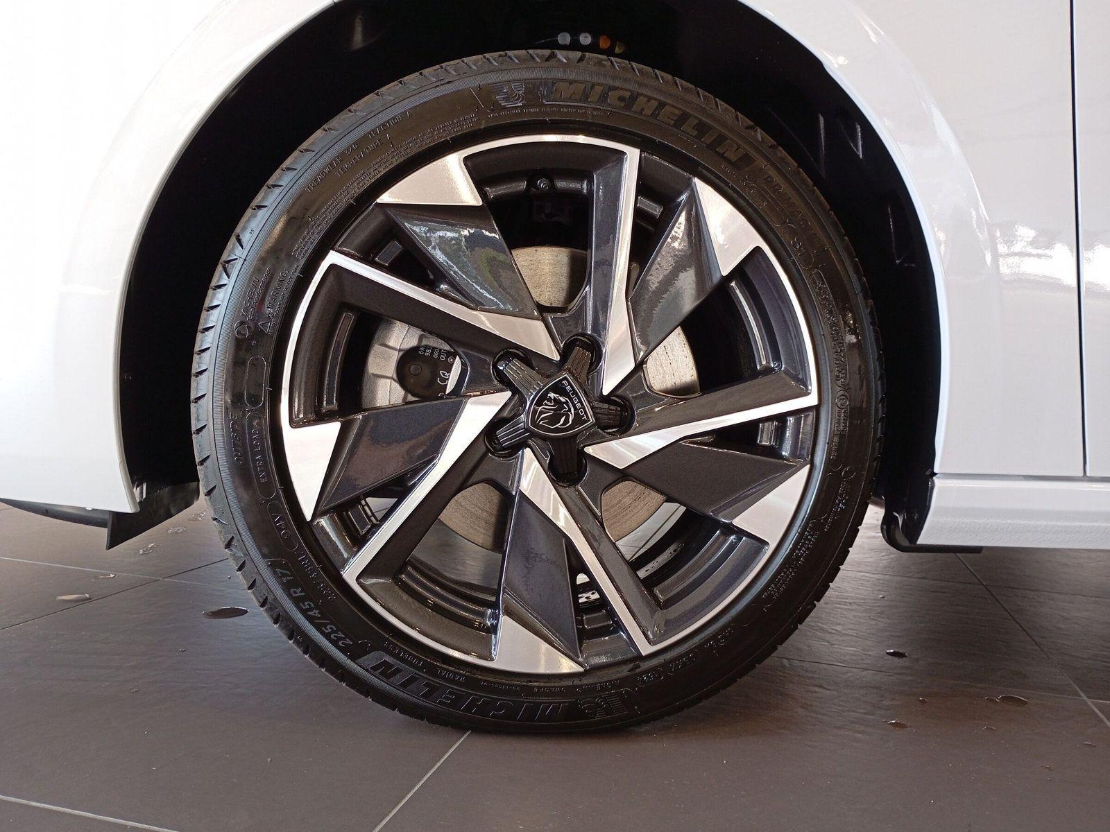 Peugeot 308SW Allure HYBRID 136 DSC6 /RFK360°/SHZ/AHK