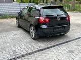 Volkswagen Golf 2.0 T-FSI GTI GTI Pirelli GTI Pirelli - Volkswagen Golf mit Benzin-Antrieb: Pirelli GTI