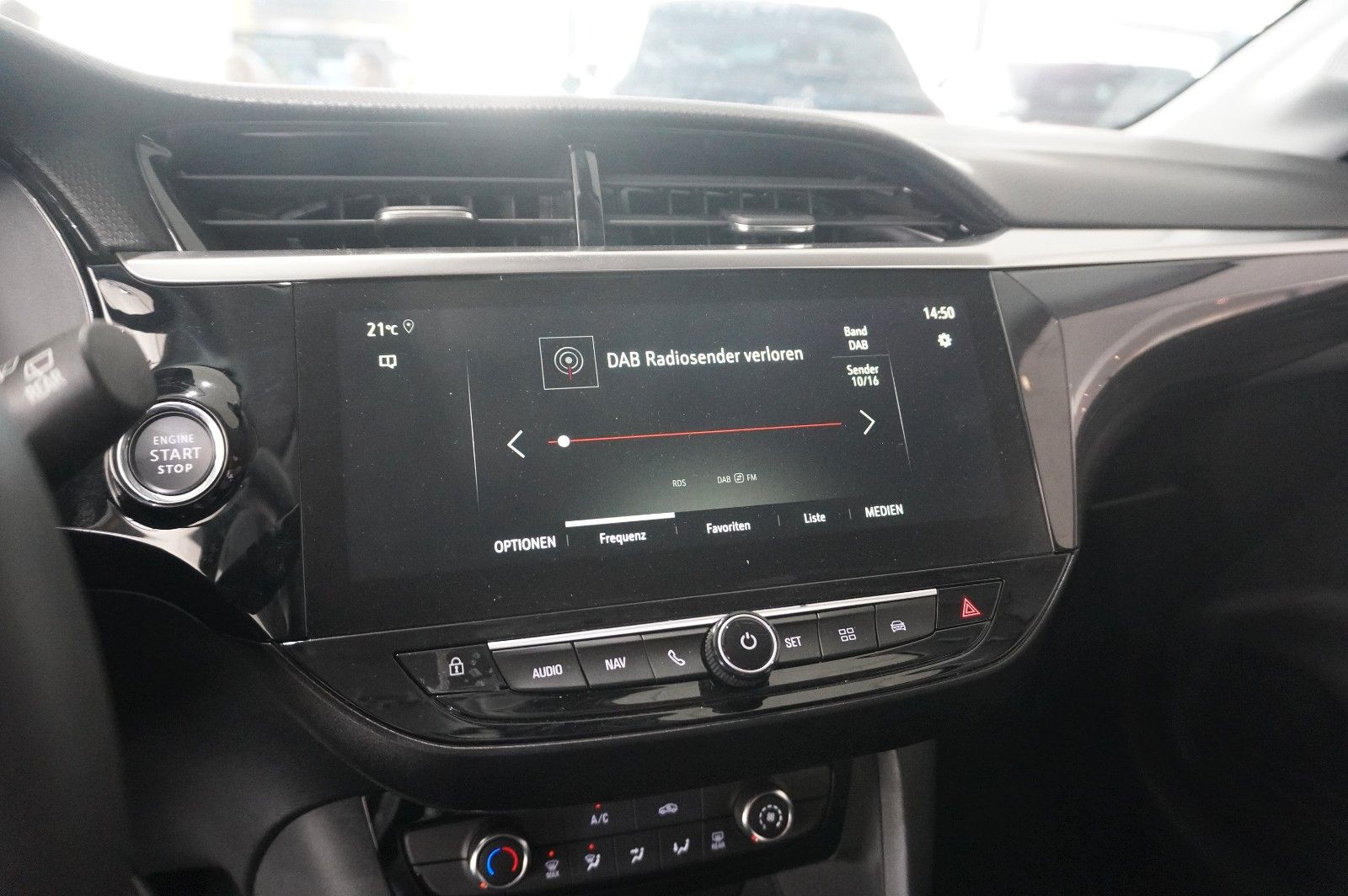 Fahrzeugabbildung Opel Corsa F 1.2T ELEGANCE NAVI/LED/SPORT/VIRTU./DAB+