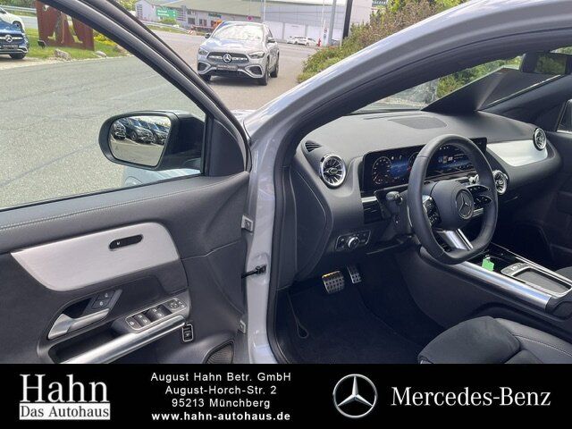 Fahrzeugabbildung Mercedes-Benz GLA 200 AMG/NIGHT/MULTIB./AHK/360/PANO/TOTW./...