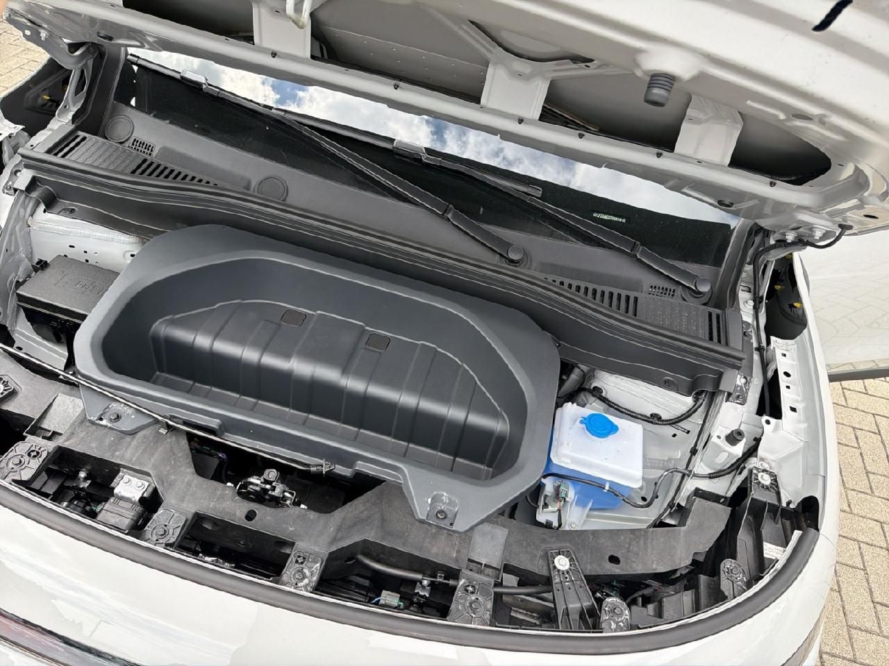 Fahrzeugabbildung Leapmotor B10 160 kW BEV Design Pro Max