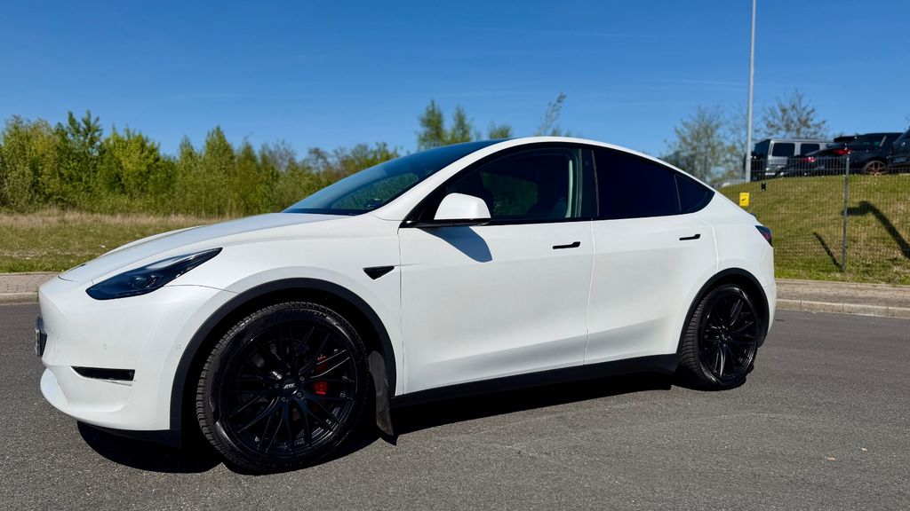 Image of Tesla Model Y