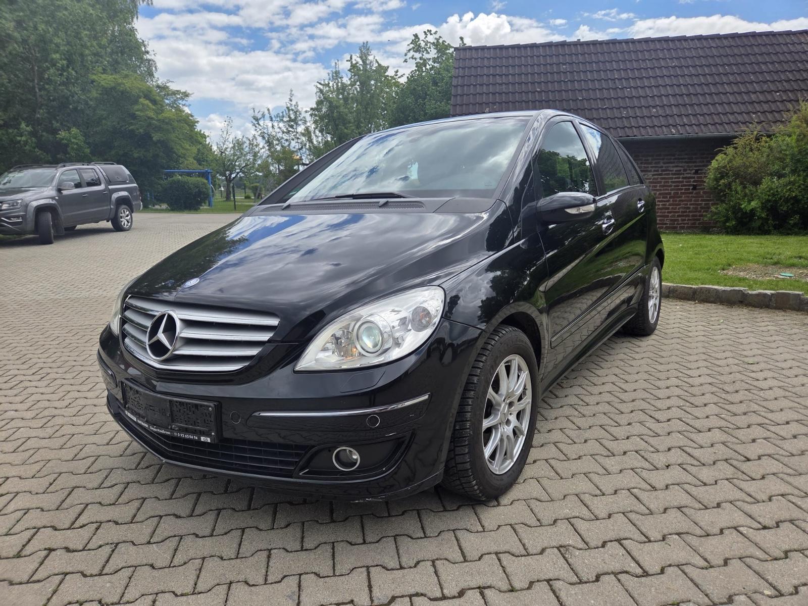 Mercedes-Benz B 200 CDI-BiXenon-Service NEU-TÜV05/2027