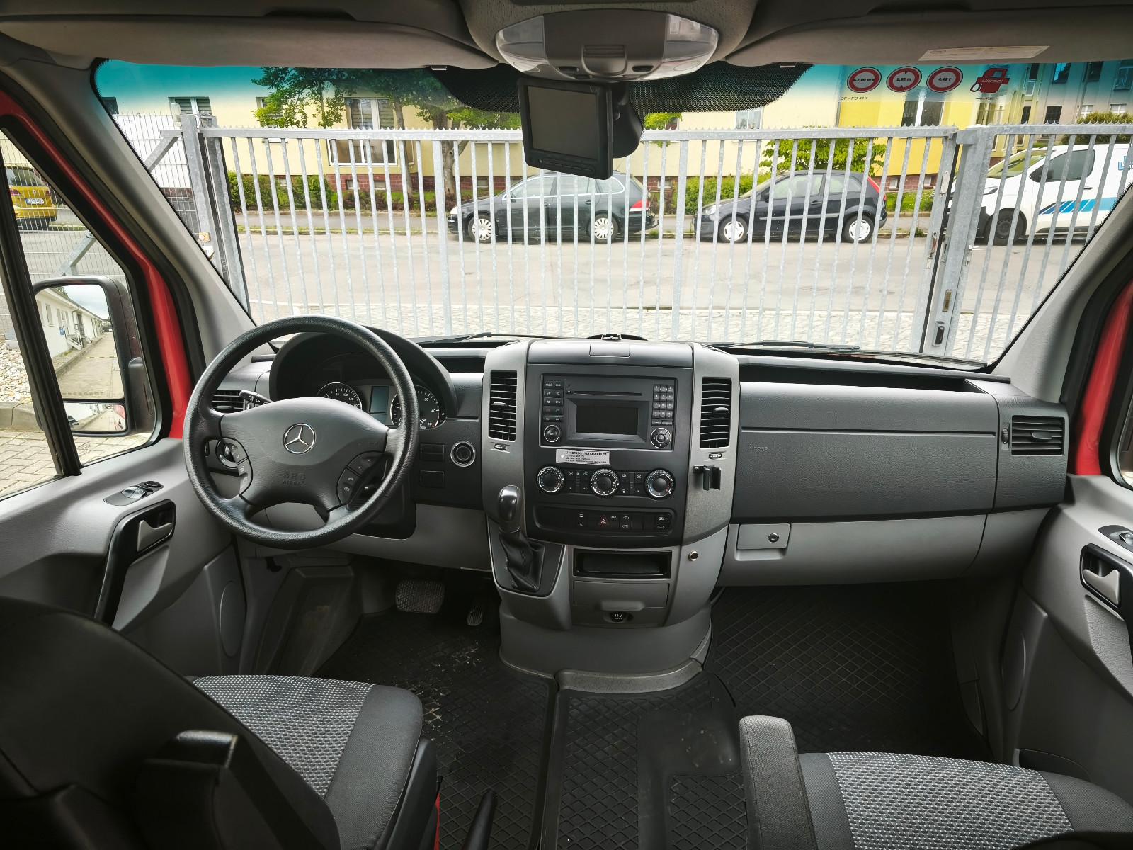 Mercedes-Benz Sprinter 519