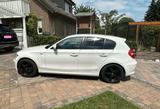 BMW 116i - weiß mit schwarzen Alufelgen - gepflegter - BMW 116 aus 2010: 116i