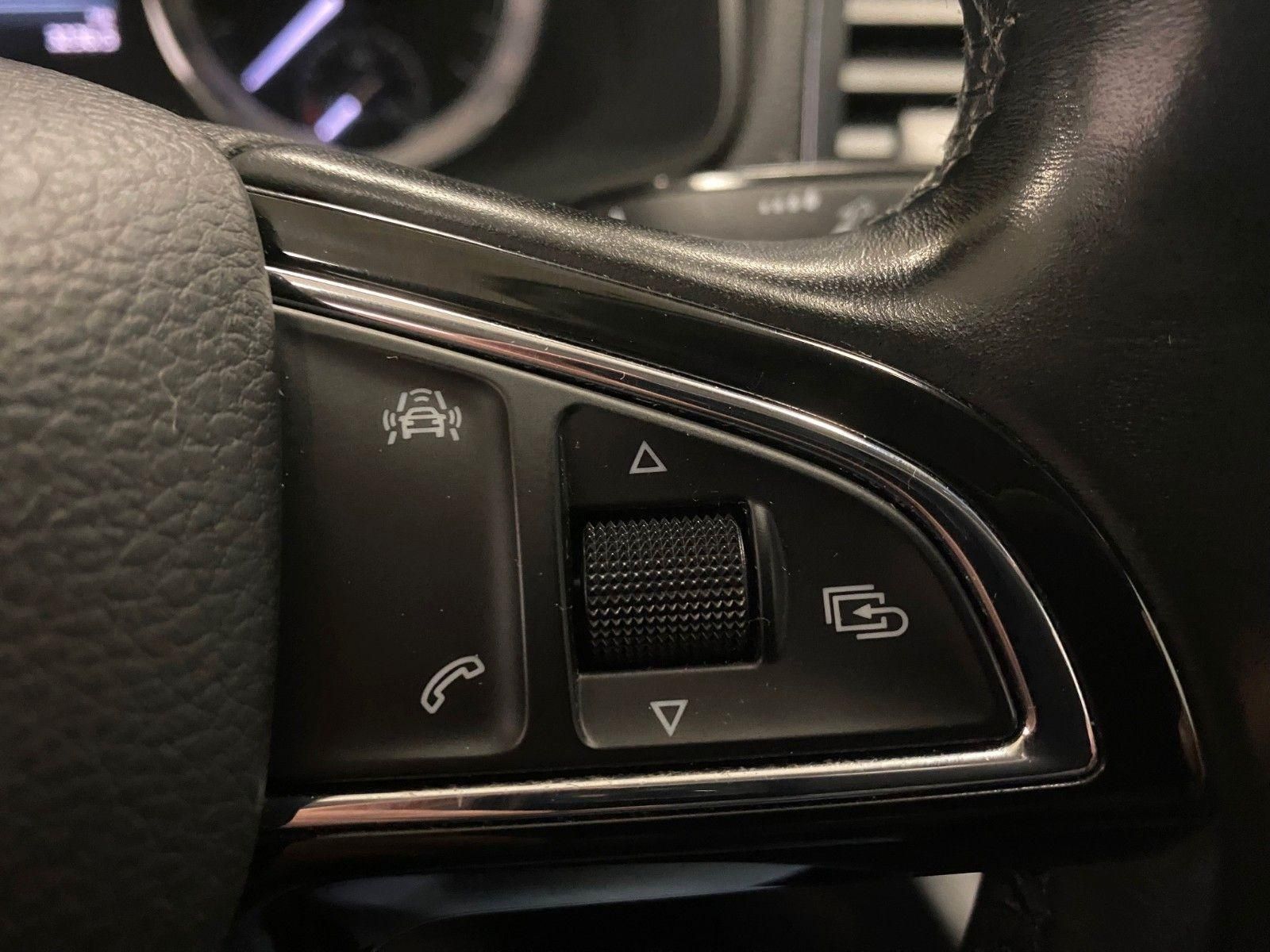 Fahrzeugabbildung SKODA Karoq 1.5 TSI Style+AHK schwenk+LED+NAVIGATION+
