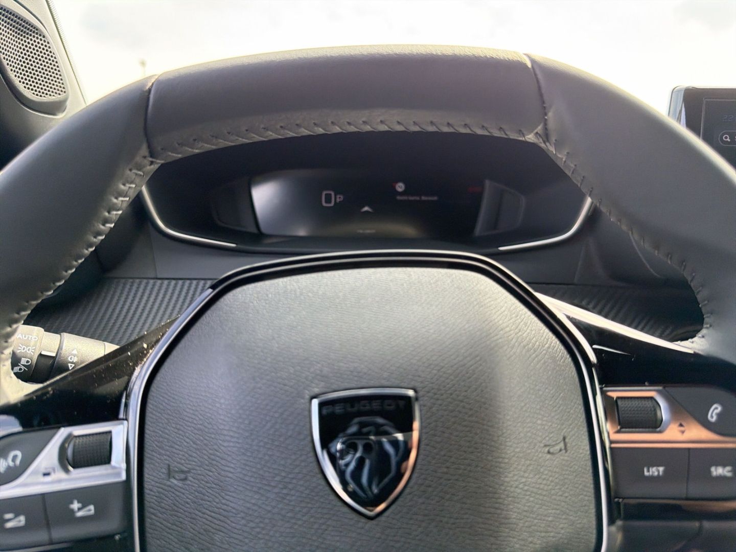 Peugeot 2008 - Bild 12