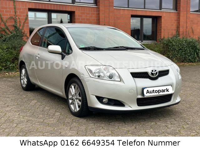 Toyota Auris 1.4 Benziner Team Ausstattung TÜV NEU