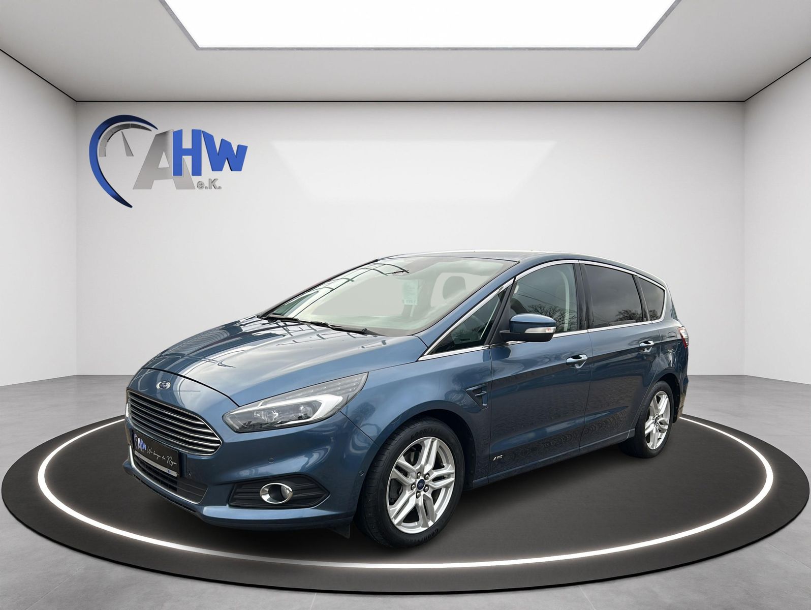 Fahrzeugabbildung Ford S-MAX 2,0 TCDi Titanium AWDLED - AHK