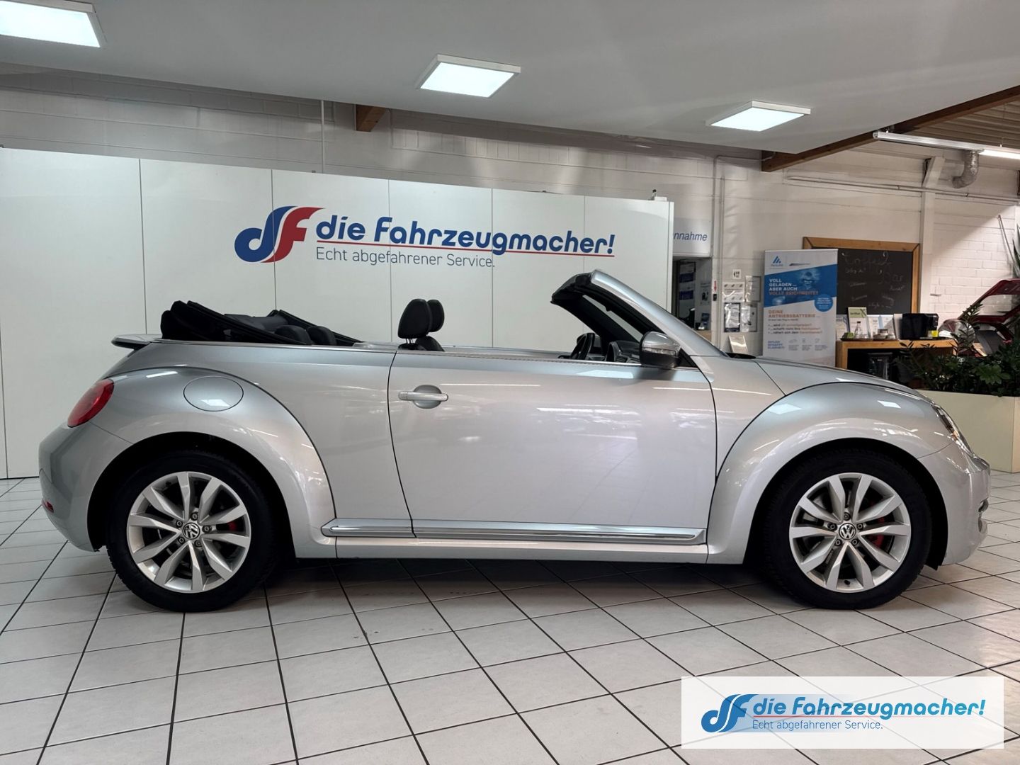 Fahrzeugabbildung Volkswagen Beetle Cabriolet Design 1,4 DSG Leder Sperrdiff.