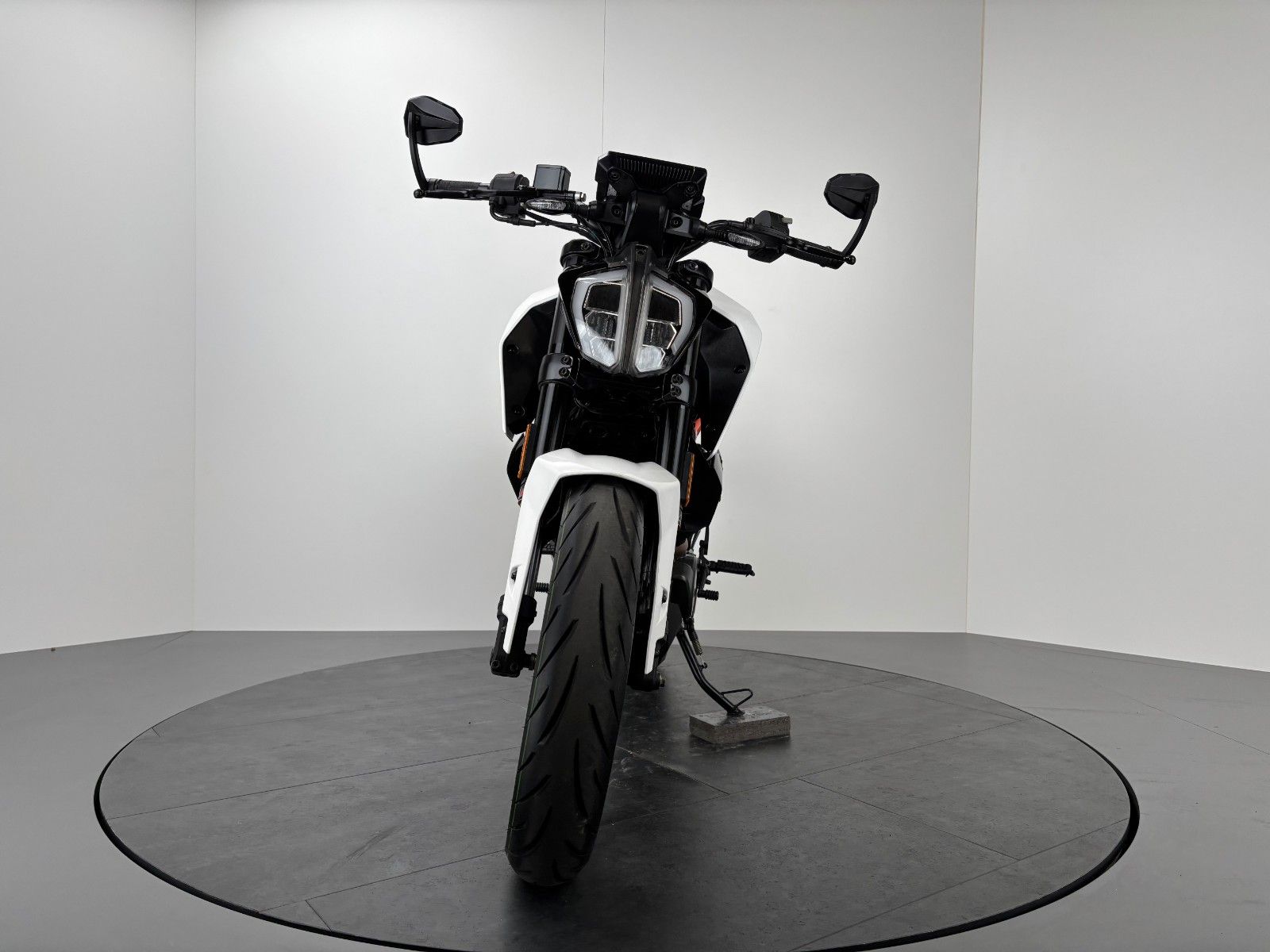 Fahrzeugabbildung KTM DUKE 125 *SERVICE NEU *KURZES HECK