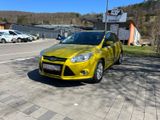 Ford Focus Lim. Titanium*AUTOMATIK*GEPFLEGT** - Ford Focus aus 2011: Titanium
