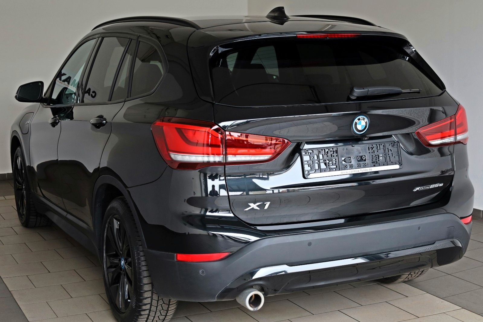 Fahrzeugabbildung BMW X1 xDrive 25e Advantage,Leder,Navi,HUD,Kamera,SH