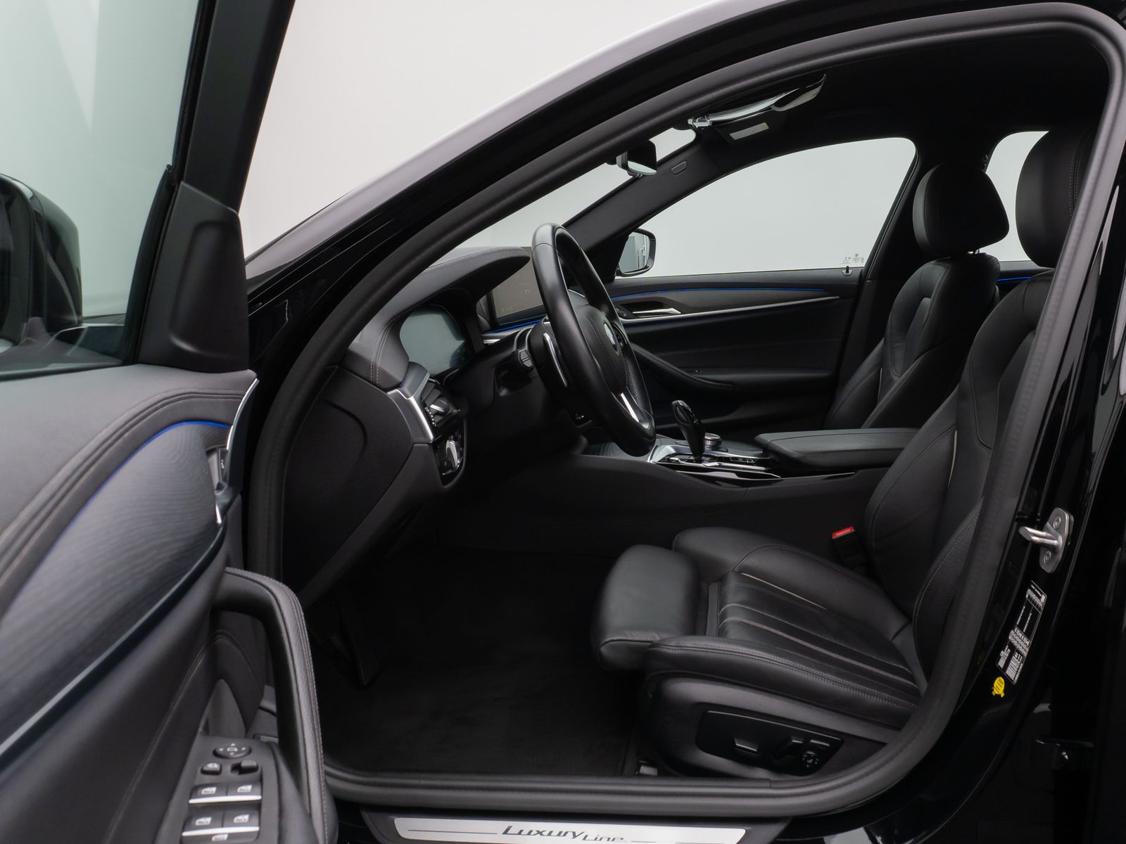 Fahrzeugabbildung BMW 520d LuxuryLine Kamera DAB CockPitPr Alarm Sport