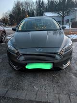 Ford Focus 2016  1.0 EcoBoost Titanium  ... - Ford Focus mit Benzin-Antrieb: Kleinwagen, Automatik
