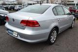 Volkswagen Passat BlueMotion~Klima~Sitzhzg.~PDC v+h - VW Passat Gebrauchtwagen in Wiesbaden