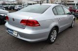 Volkswagen Passat BlueMotion~Klima~Sitzhzg.~PDC v+h - Volkswagen Passat aus 2014
