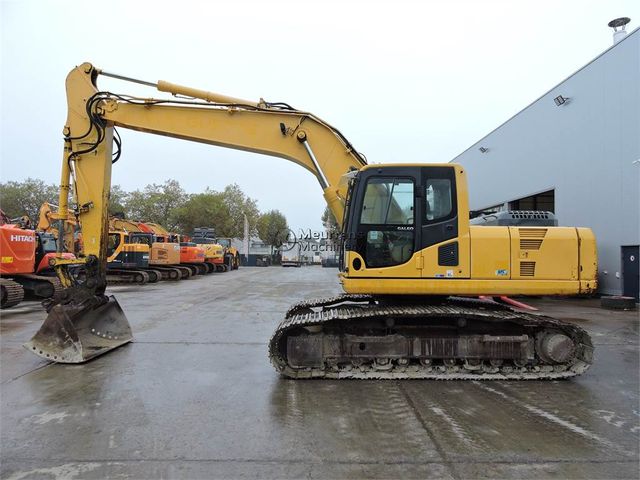 Komatsu PC210LC-8