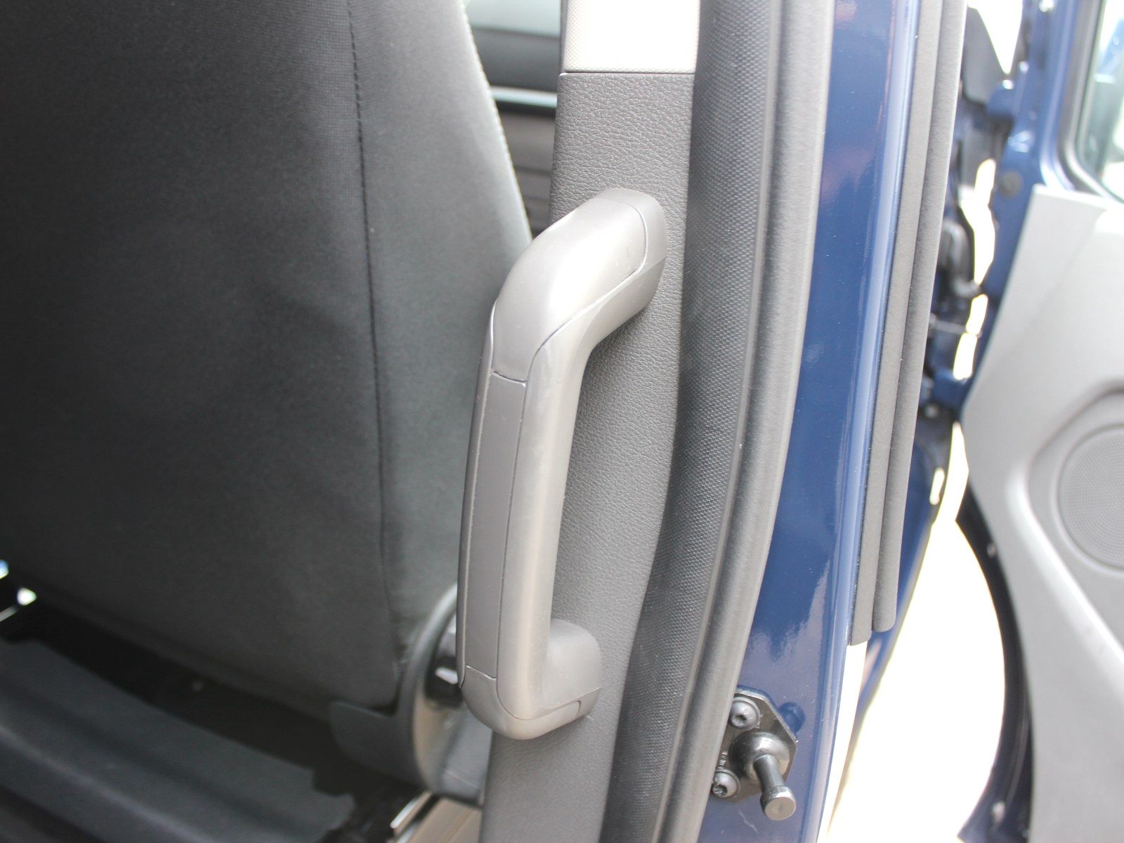Fahrzeugabbildung Ford Transit Custom 320 L1 Trend