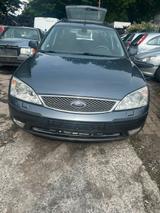 Ford Mondeo Ghia Diesel. Automatik - Ford Mondeo Ghia mit Diesel-Antrieb
