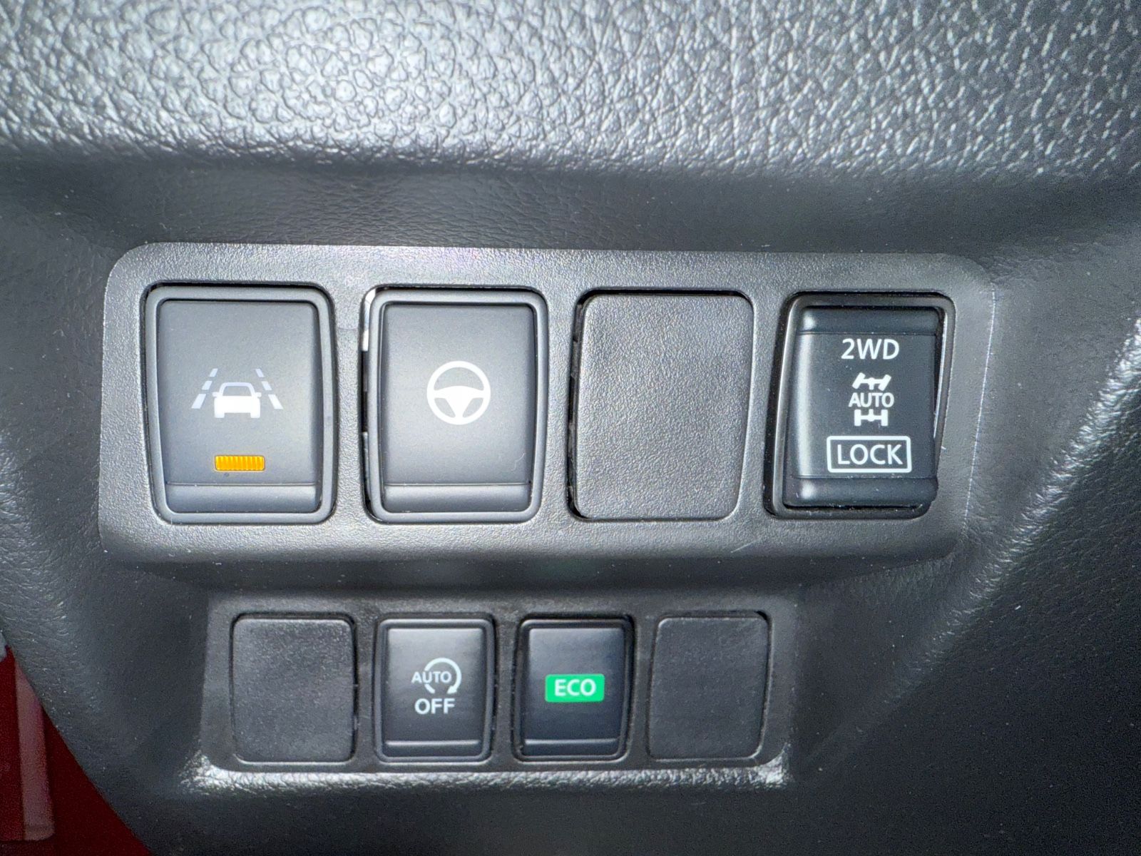 Fahrzeugabbildung Nissan Qashqai Tekna 4x4 - BOSE, 360°, BFS