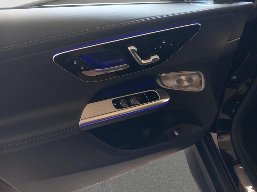 Fahrzeugabbildung Mercedes-Benz GLC 220 d 4M AMG*AHK*Pano-Dach*Kamera*Memory*