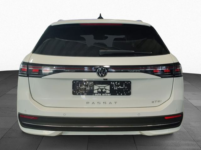 Fahrzeugabbildung Volkswagen Passat 1.5 eTSI BUSINESS MATRIX HUD NAVI SHZ KAM