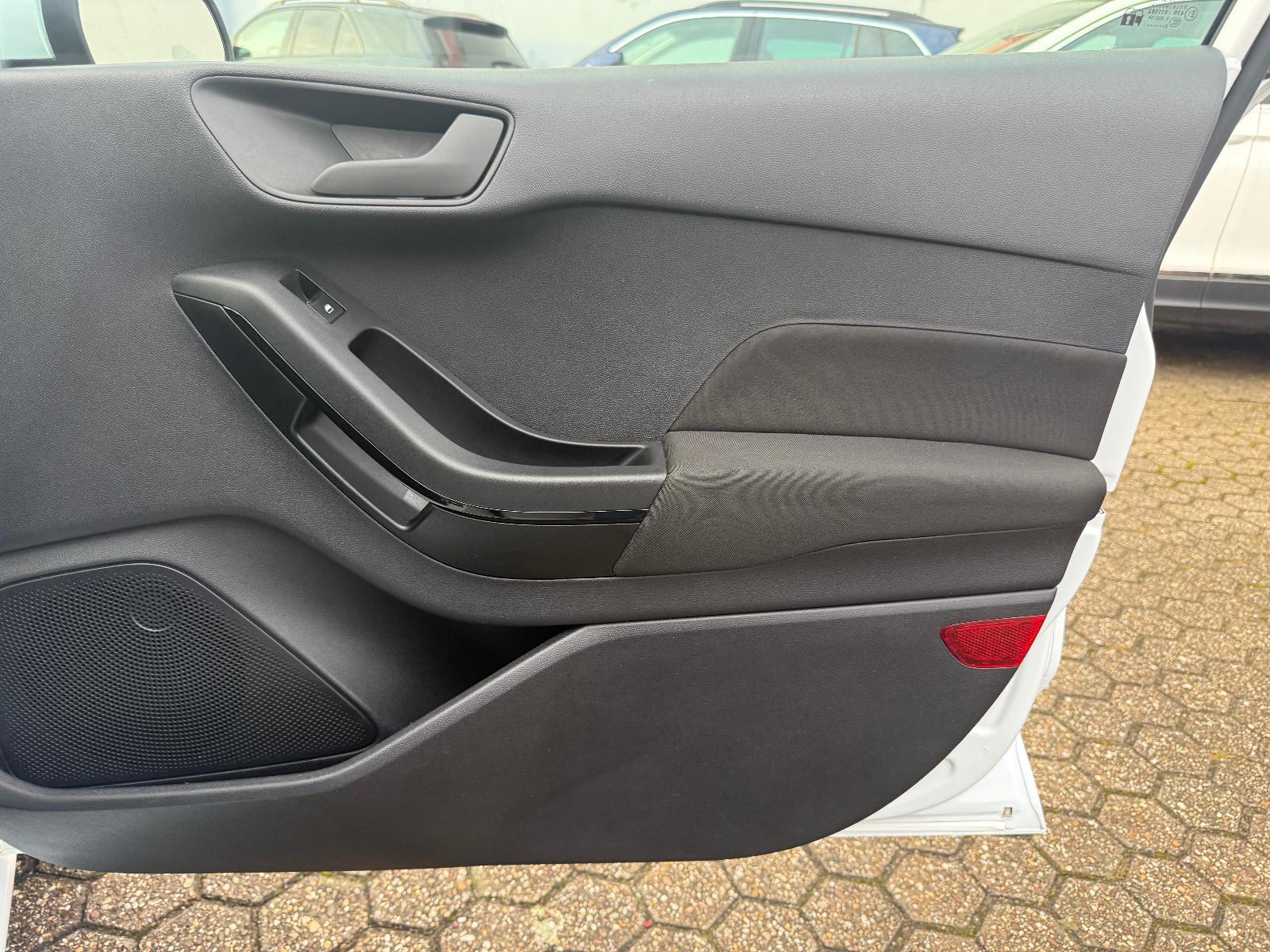 Ford Fiesta Cool & Connect