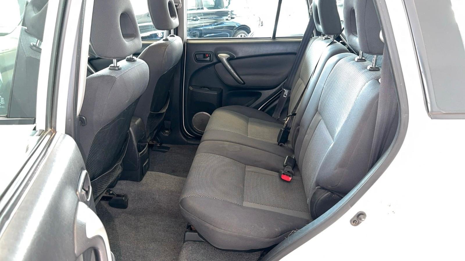 Toyota RAV4 2.0 VVT-i 150 ch • 4x4 • Toit Ouvrant • 1ère Main