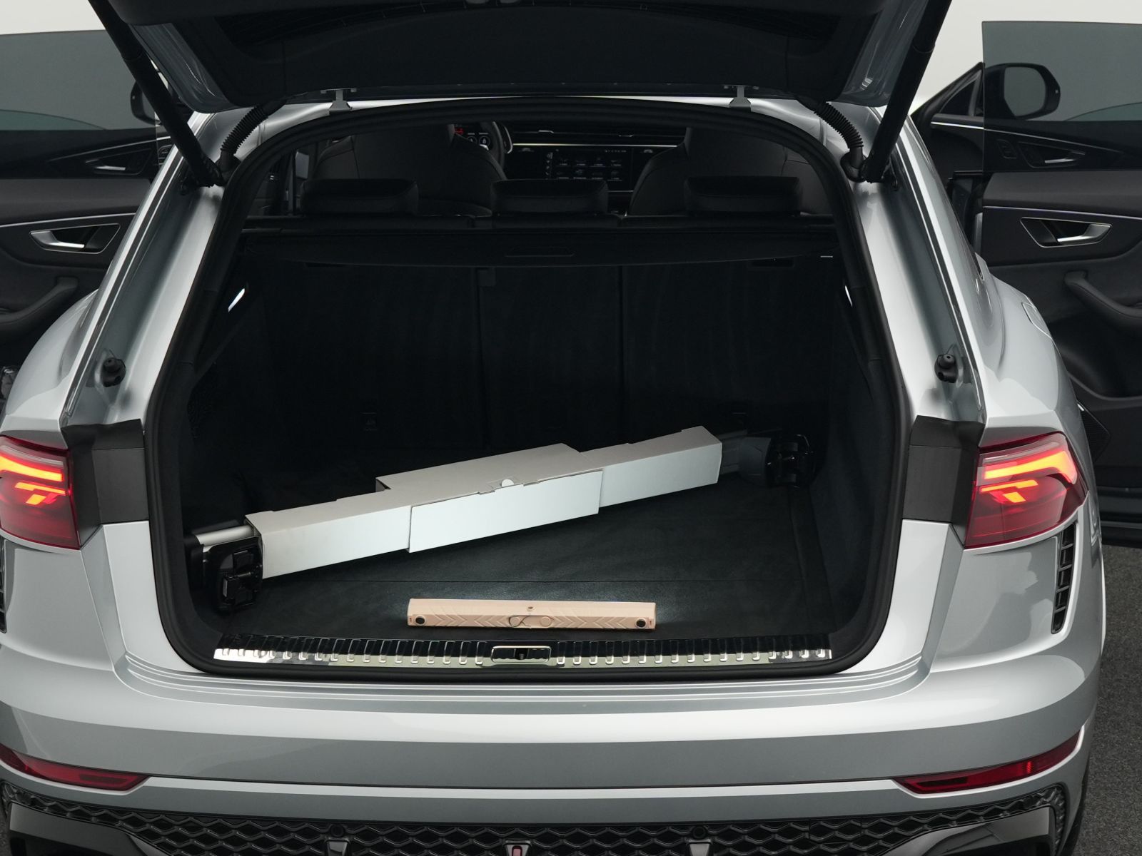 Audi RSQ8 - Bild 16