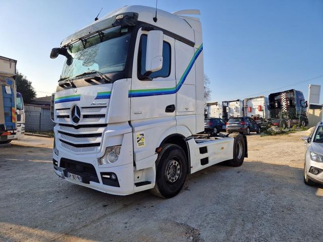 Mercedes Benz Actros 1851