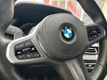 Fahrzeugabbildung BMW X5 30d xDrive M-Paket*Head-Up*HarmanKardon*ACC*