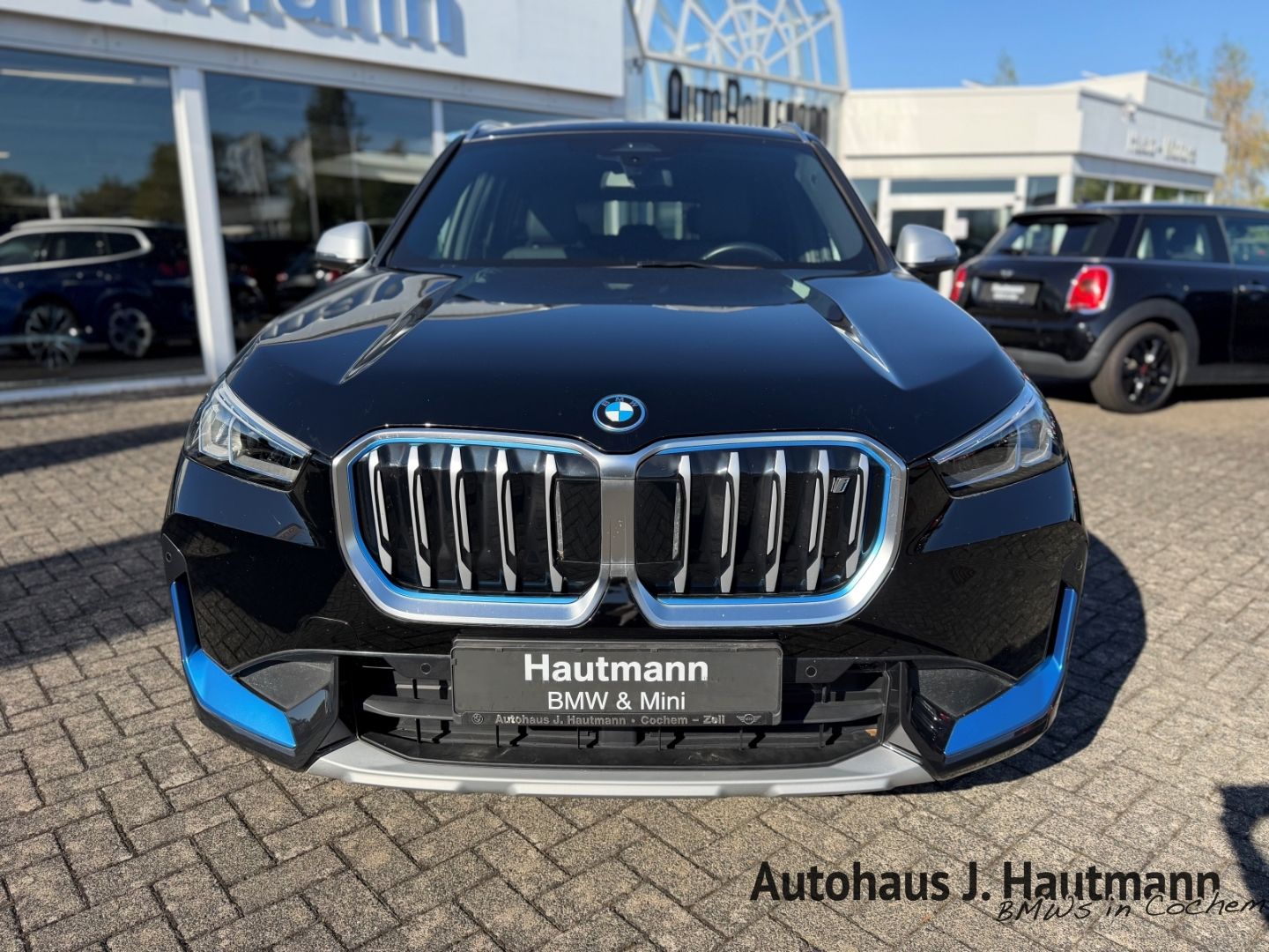 BMW iX1 30 xDrive xLine 1.HAND RFK e.SITZE H&K foto 2