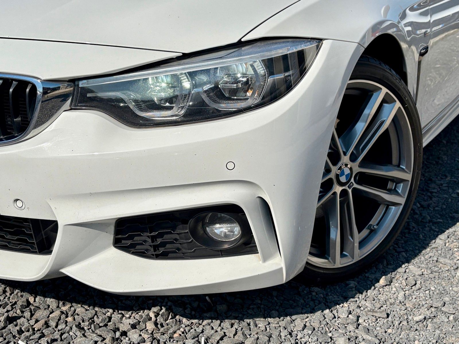 Fahrzeugabbildung BMW 420d GC Aut. M SPORTPAKET Navi LED HUD Alarm Kam