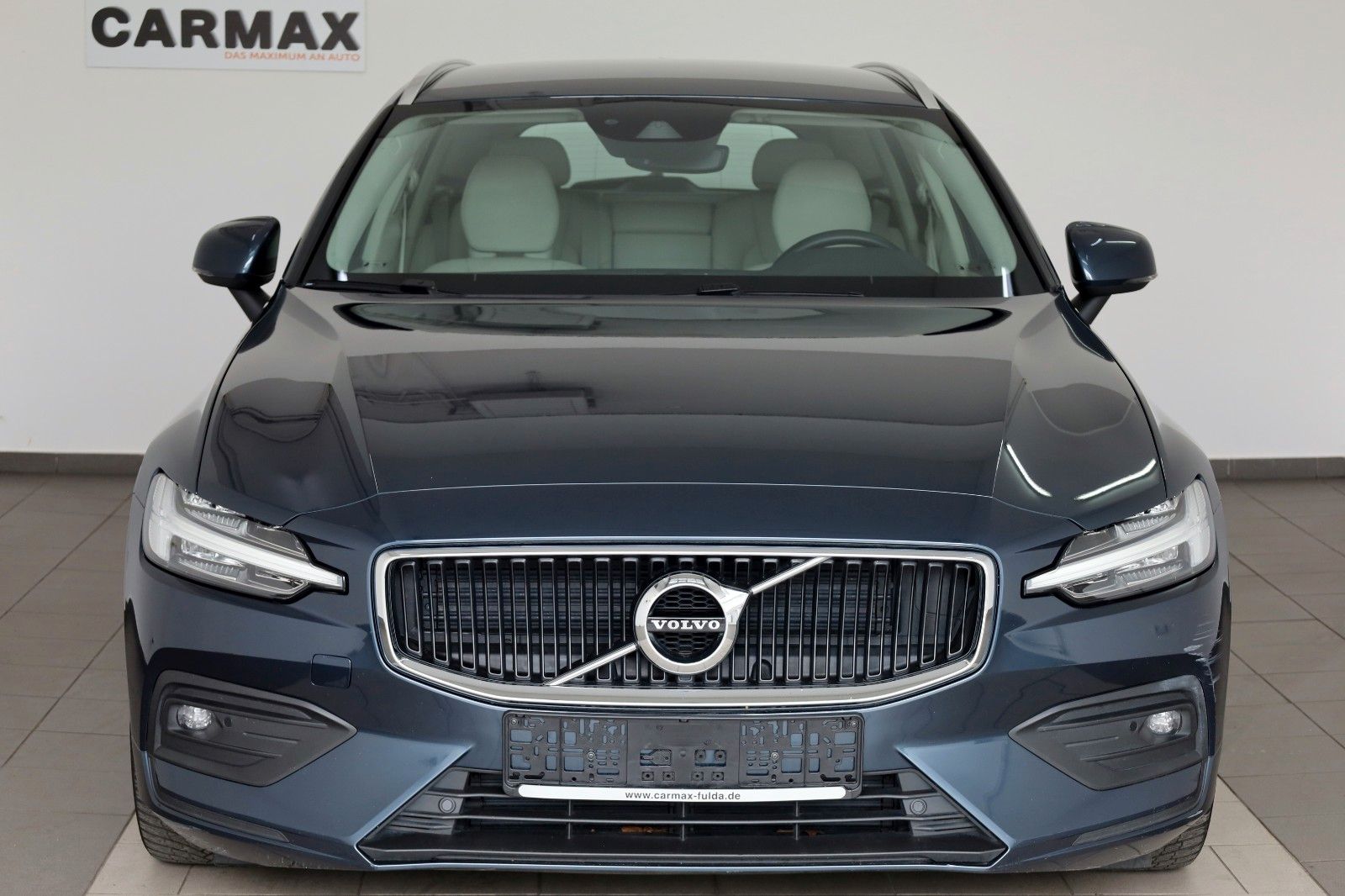 Fahrzeugabbildung Volvo V60 Kombi Momentum Pro Leder,Navi,LED,SH,Apple C