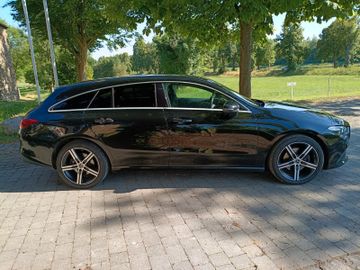 Mercedes CLA 200 Shooting Brake - 3